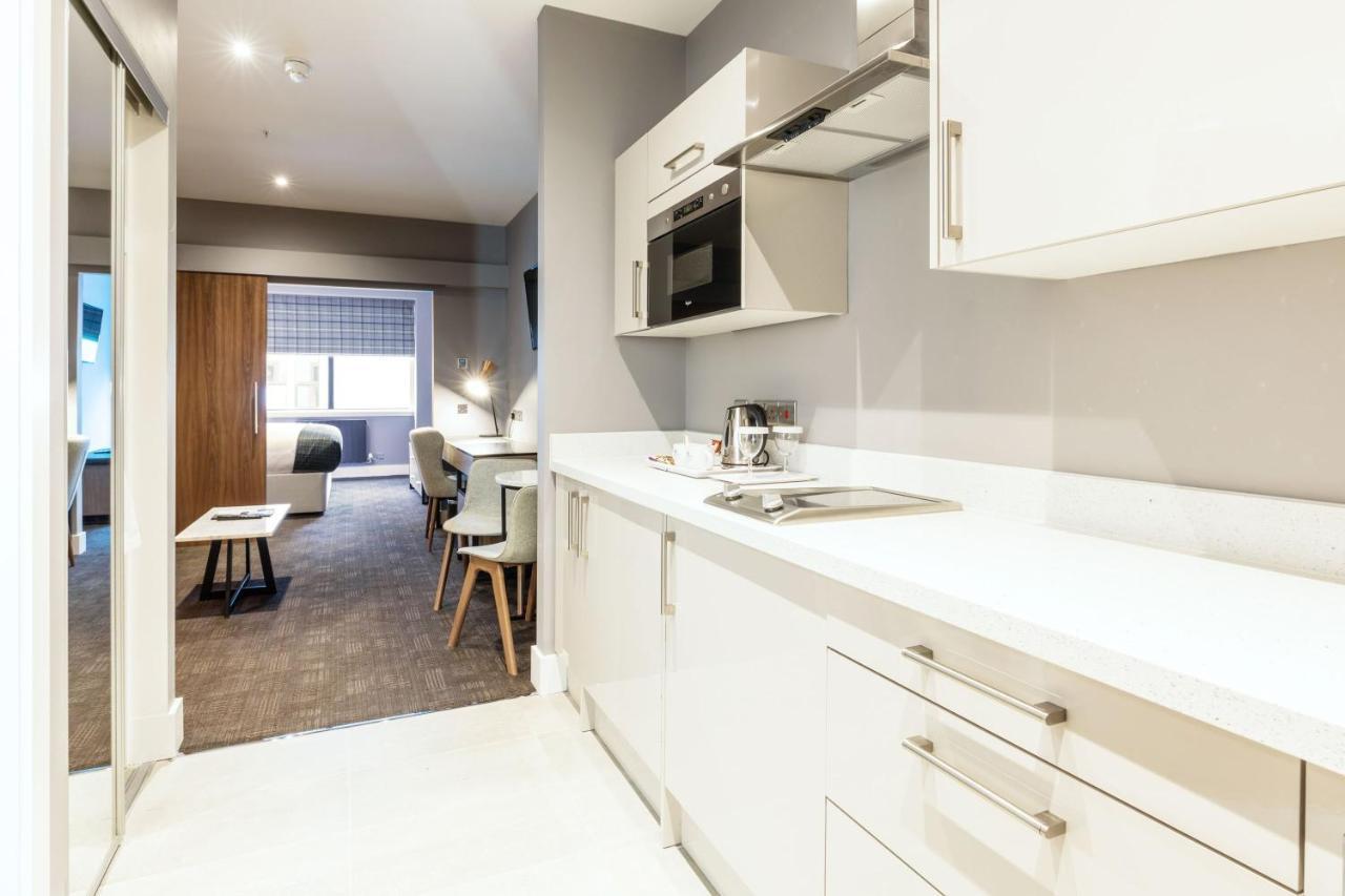 Sandman Signature Aberdeen Hotel & Spa エクステリア 写真