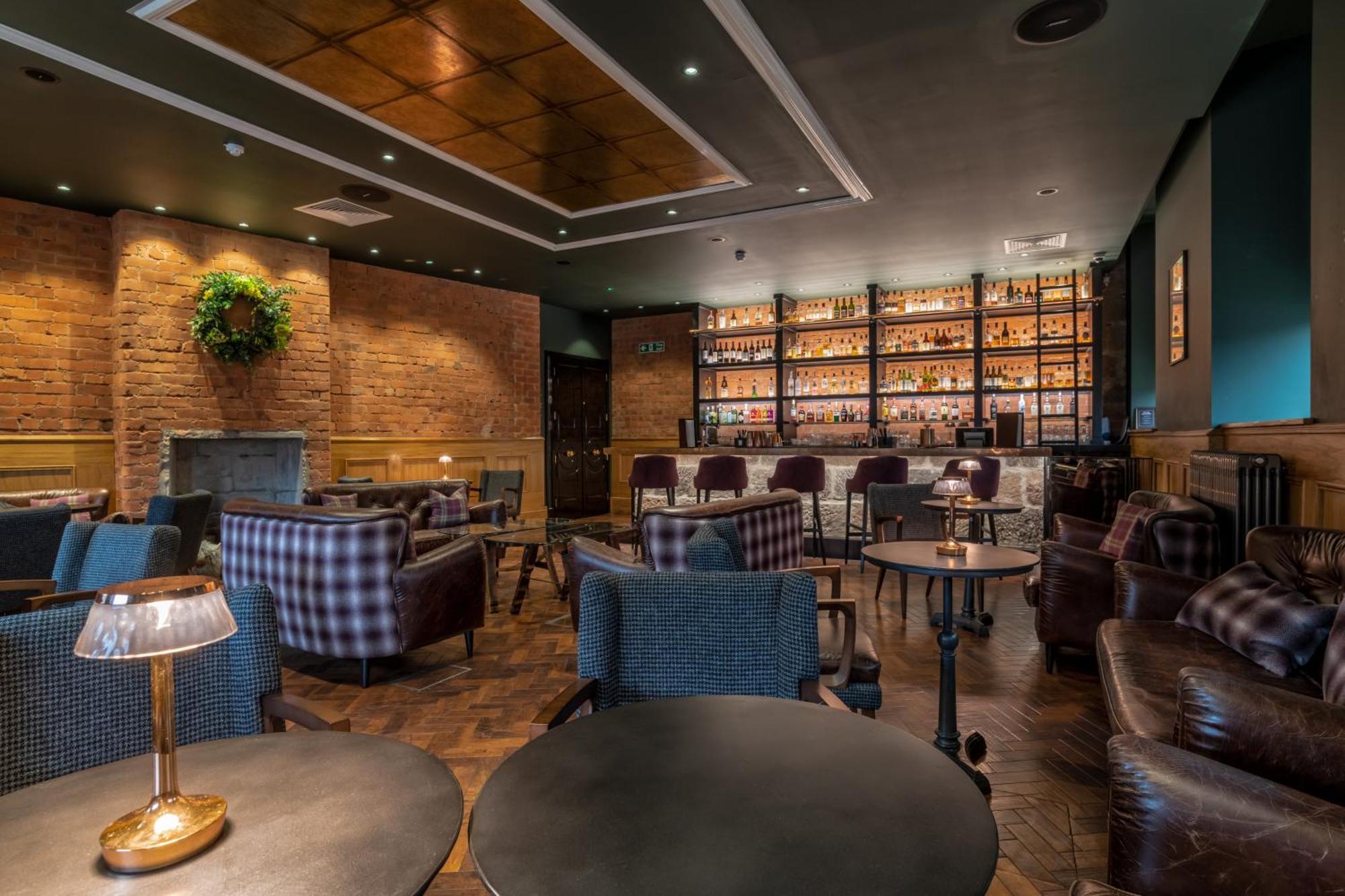 Sandman Signature Aberdeen Hotel & Spa エクステリア 写真