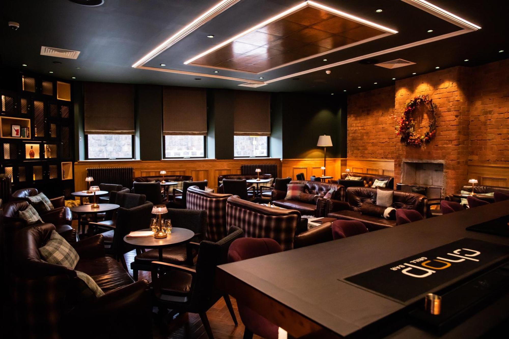 Sandman Signature Aberdeen Hotel & Spa エクステリア 写真