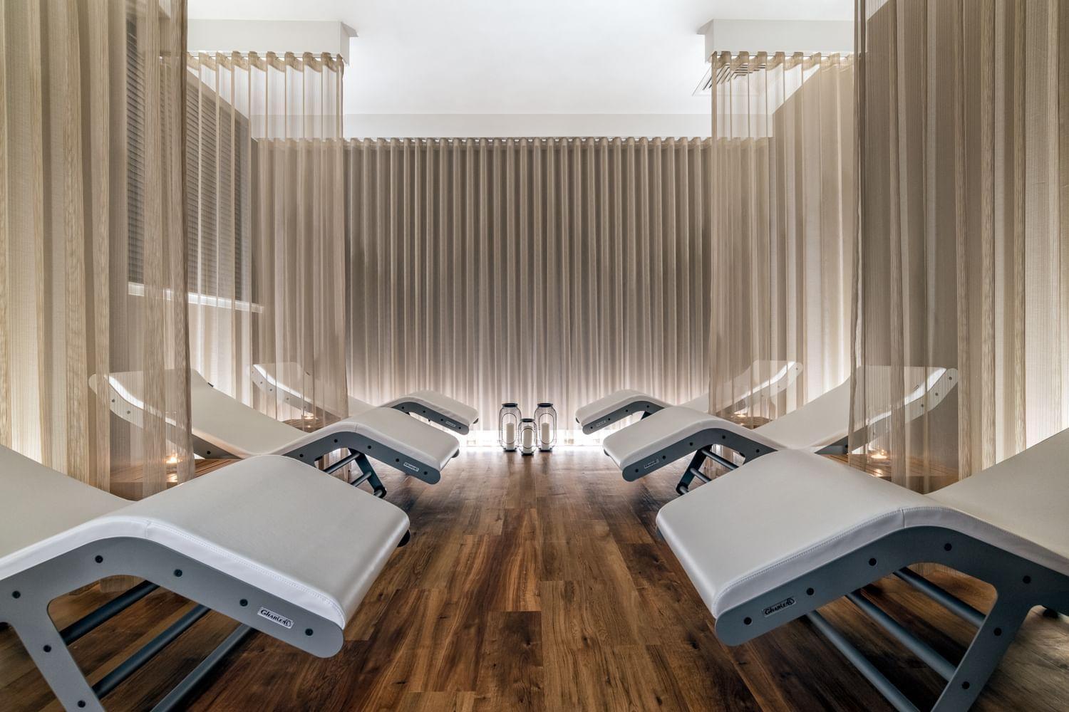 Sandman Signature Aberdeen Hotel & Spa エクステリア 写真